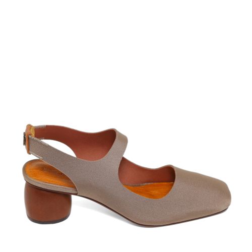 Scarpin Villa Boneca